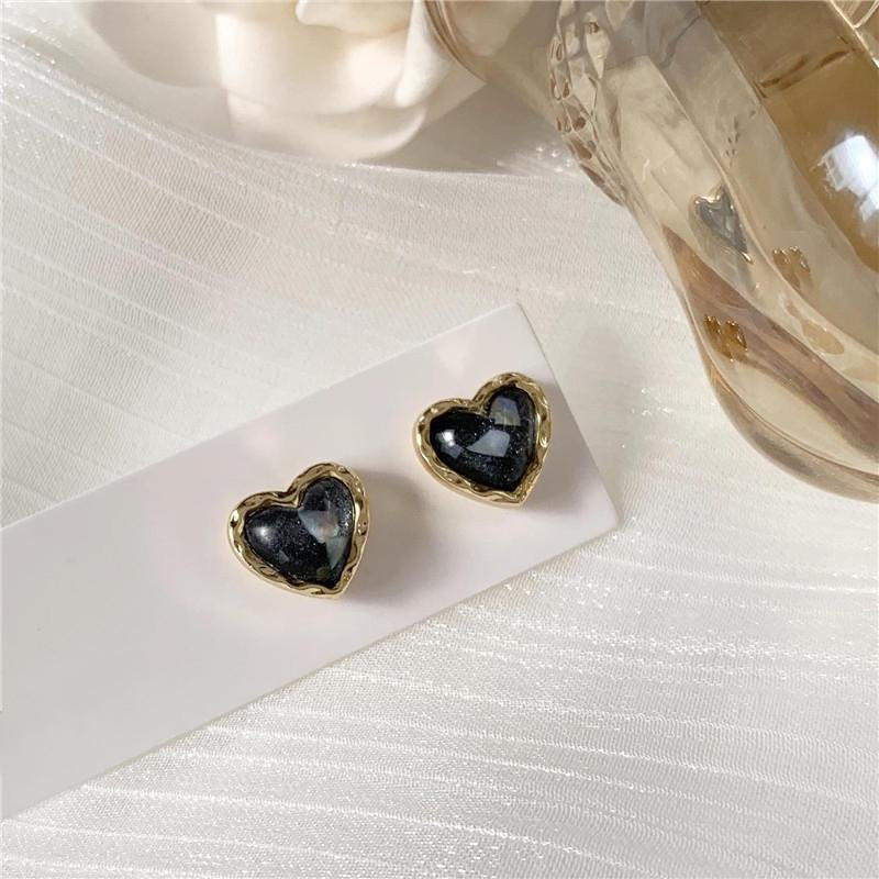 Heart earrings with crystal