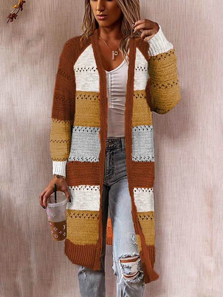 Women’s V-neck long sleeve cardigan sweater with plaid pattern