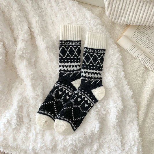 Olivia Crew Fit Socks | Fair Isle Pattern Mid-Calf Socks