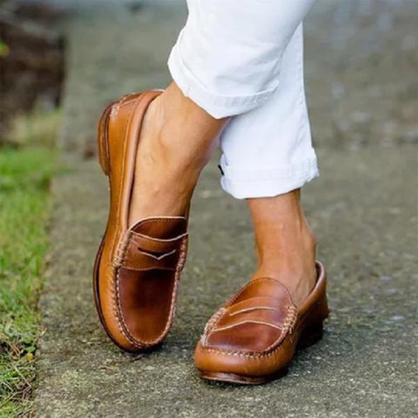 Women’s Leather Loafers – Moc Toe – Slip-On – Saddle Strap – Casual Comfort Sole