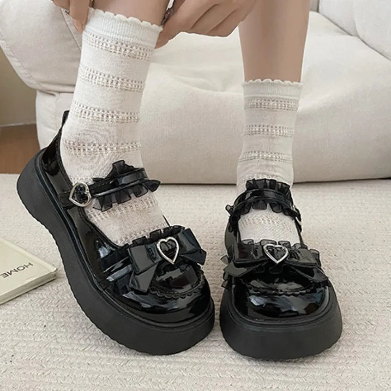 Women's butterfly knot shoes