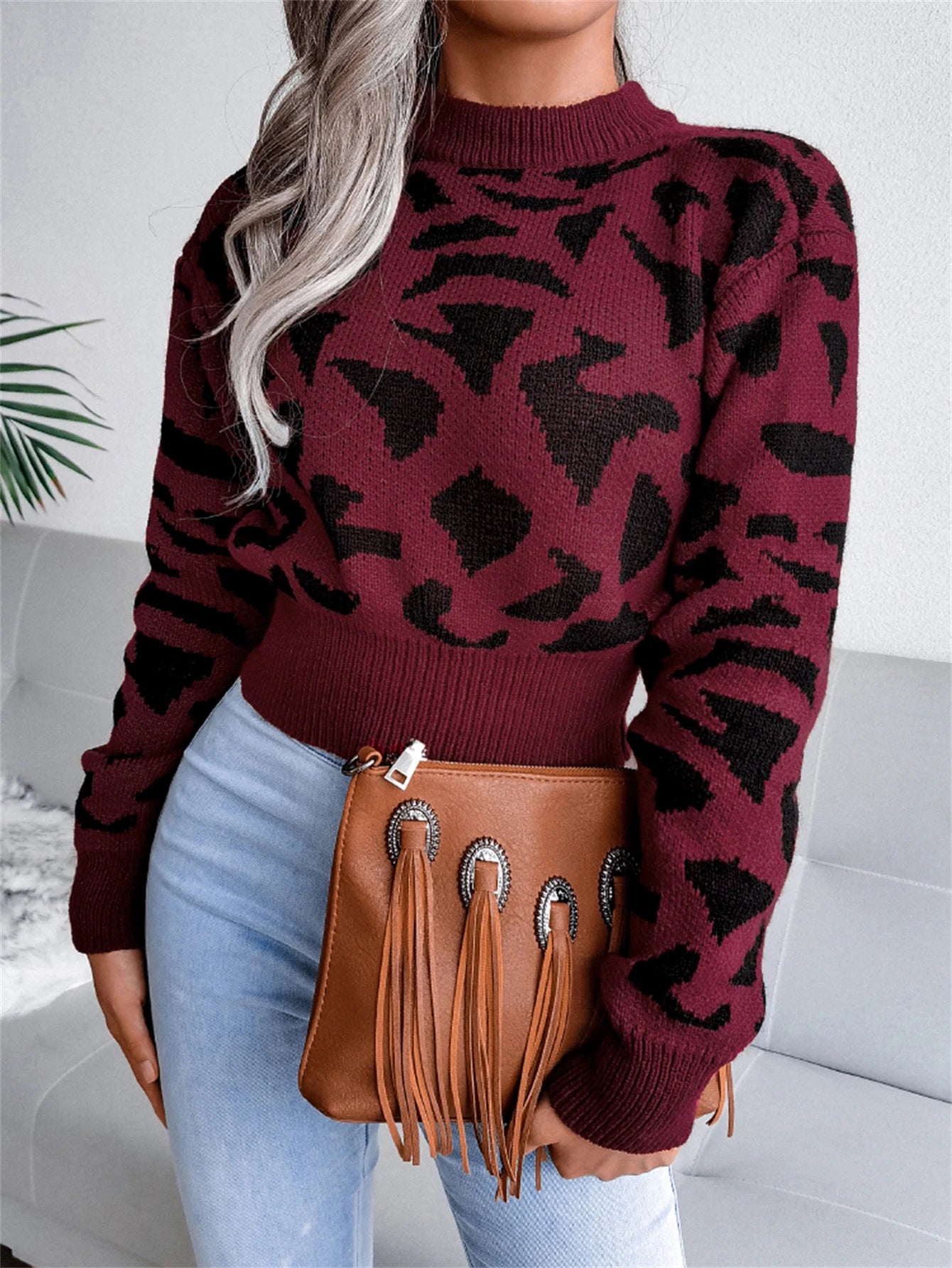 Women's neck leopard print cropped sweater
