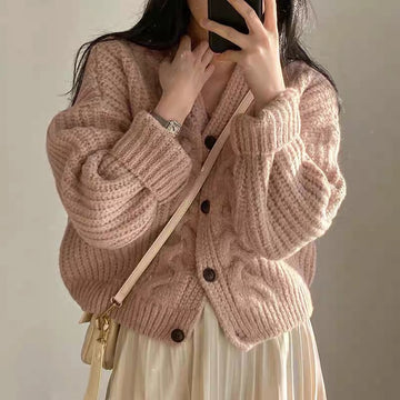 Elegant oversized knit cardigan for women