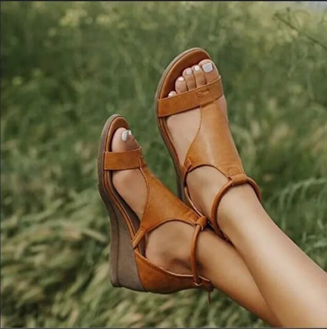 Women's Wedge Sandals - Open Toe - Ankle Strap - Back Heel Support - Chic & Comfortable