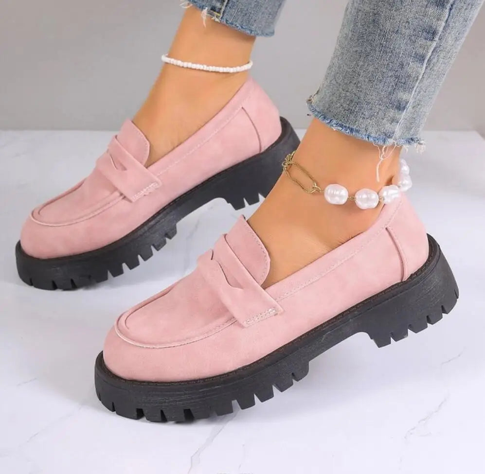 Women's casual slip-on shoes