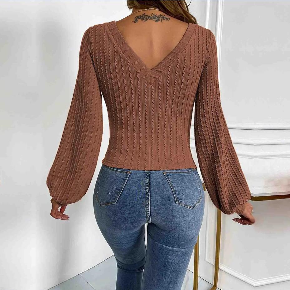 Stylish women's knitted V-neck top