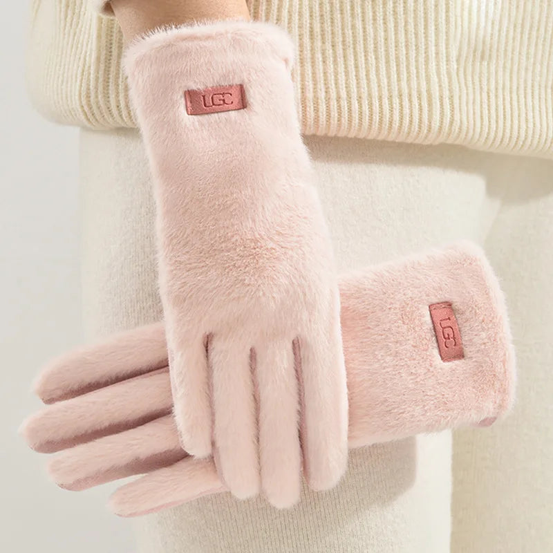Isabella Fitted Gloves | Furry Touchscreen Gloves