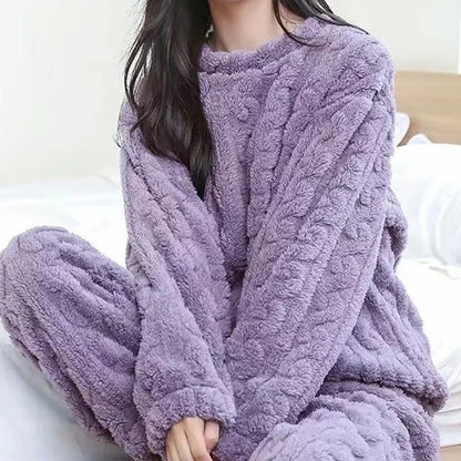 Women’s Two-Piece Pajama Set – Plush Fleece – Oversized Fit – Ribbed – Long Sleeve & Wide Leg