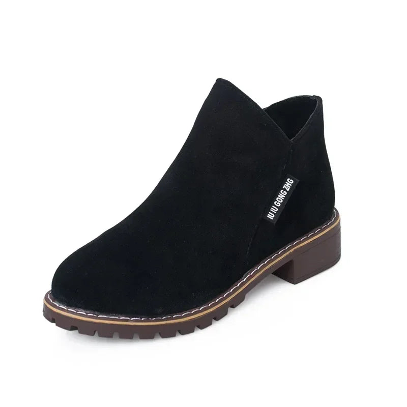 Women’s versatile ankle boots