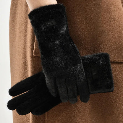 Isabella Fitted Gloves | Furry Touchscreen Gloves