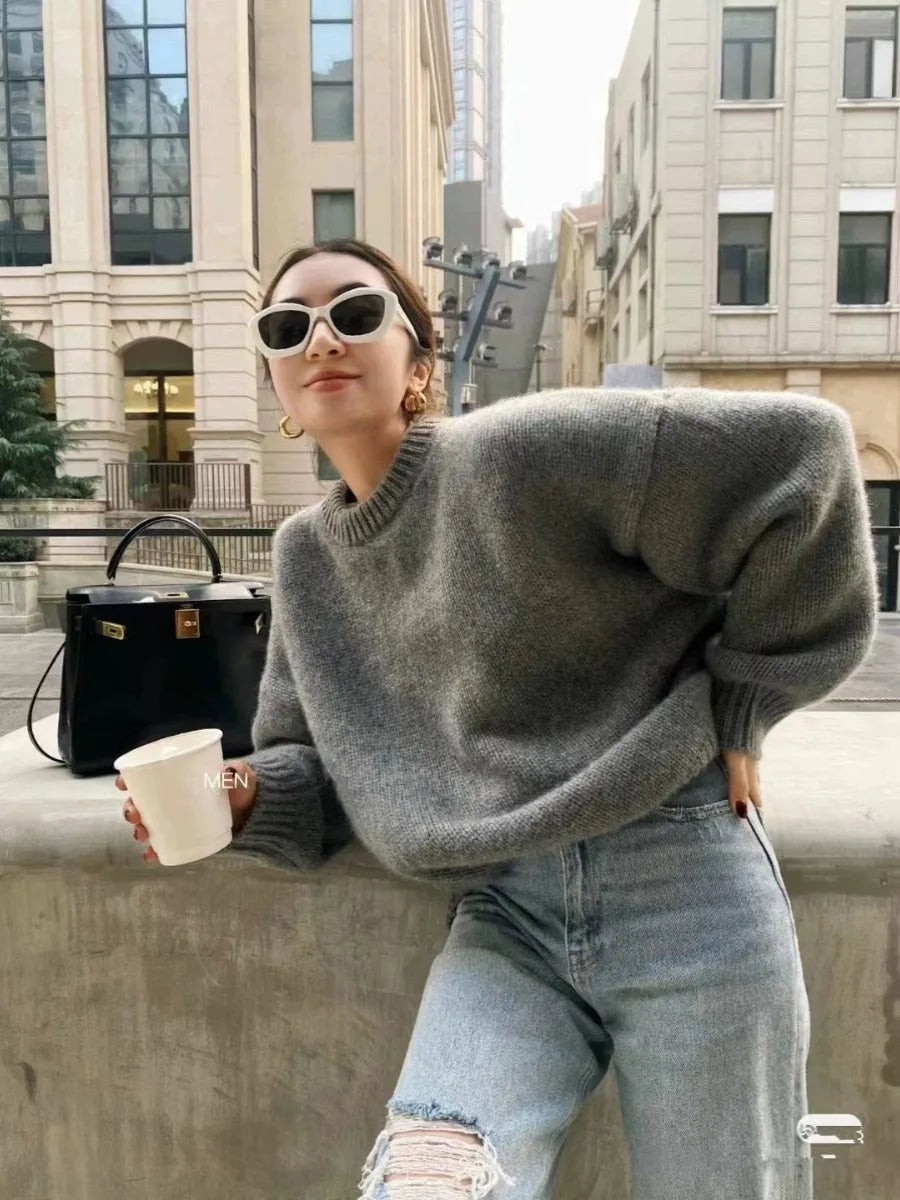 Women's loose fit round neck pullover sweater