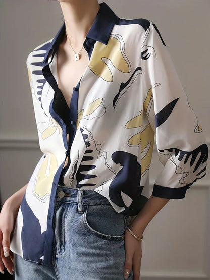 Women's Blouse - Abstract Pattern - Contrast Collar & Cuffs - Relaxed Fit - 3/4 Sleeve