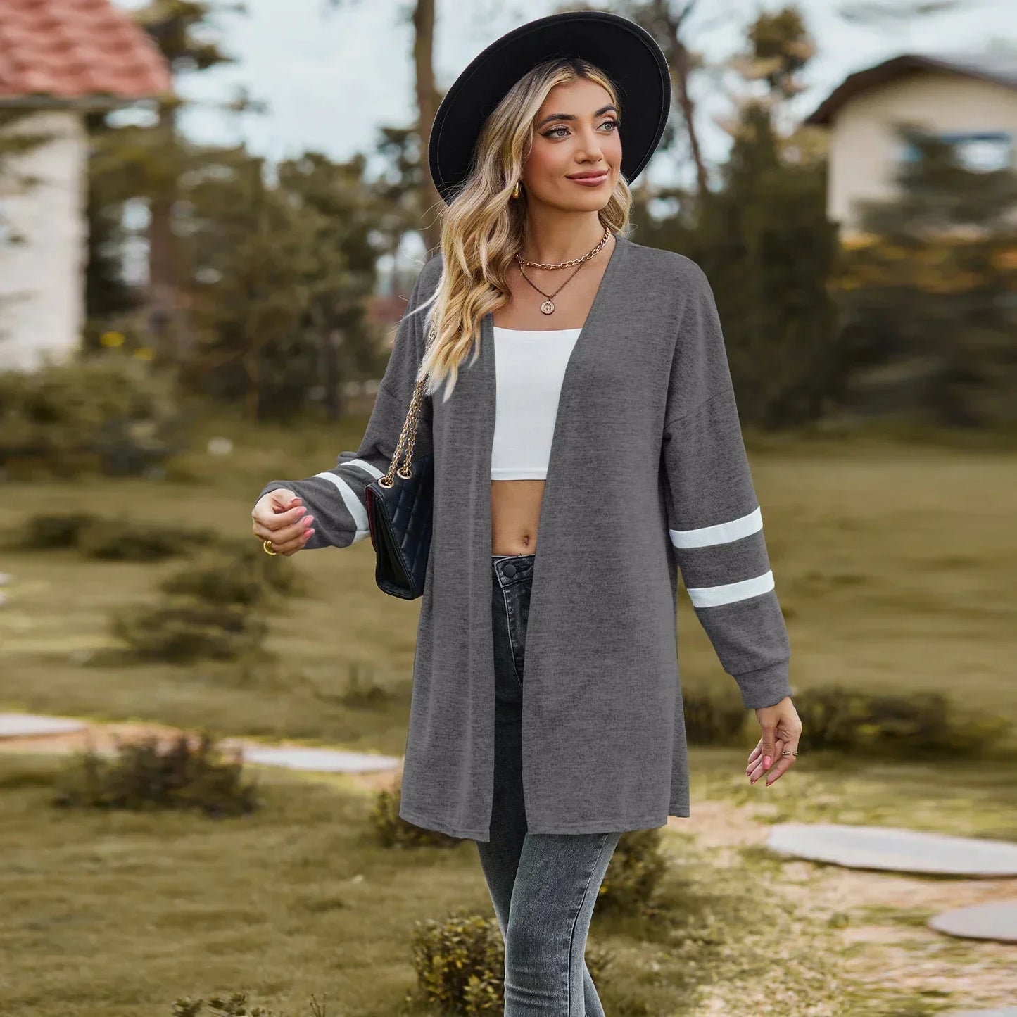 Women’s long-sleeved splicing contrast color knitted cardigan