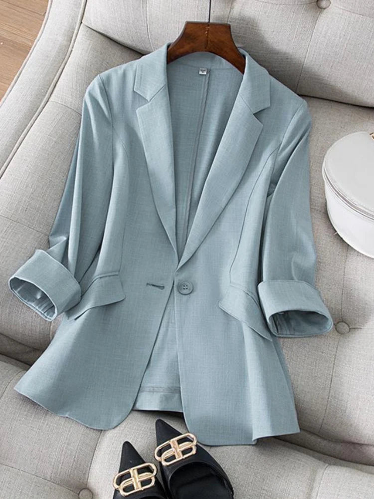 Women's double-breasted blazer with button detailing