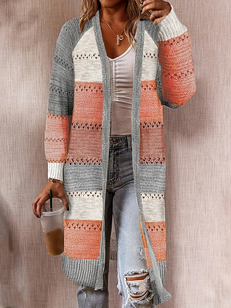 Women’s V-neck long sleeve cardigan sweater with plaid pattern