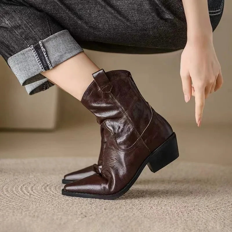 Western-style pointed-toe ankle boots for women