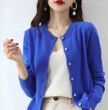 Women's lightweight autumn sweater