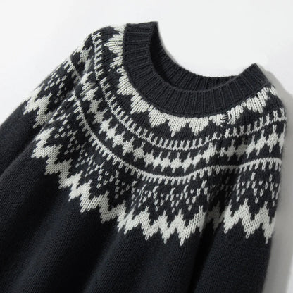 Women's round neck knitted sweater