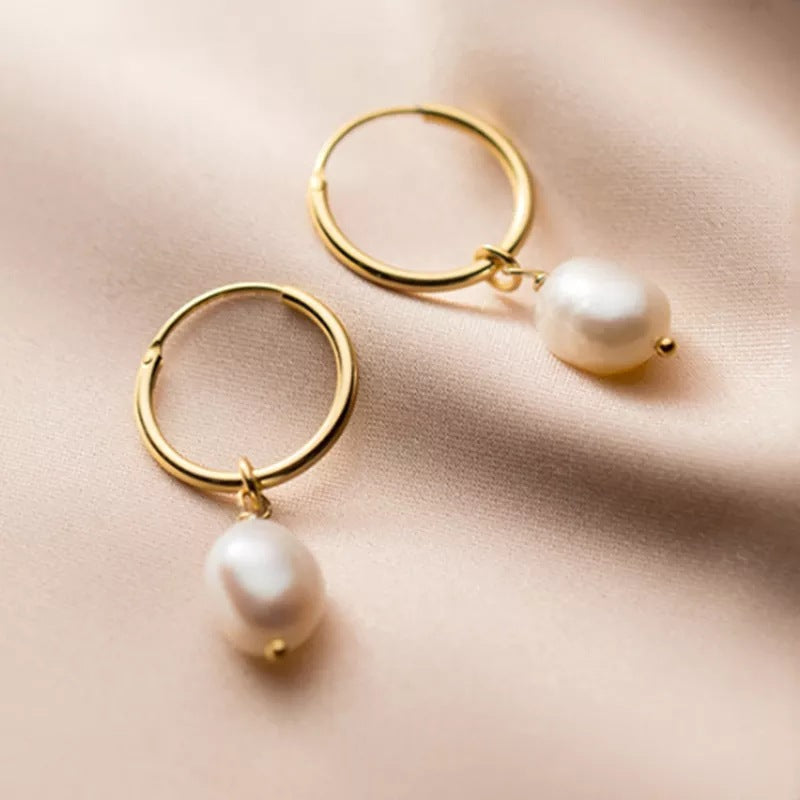 Natural freshwater baroque pearl earrings