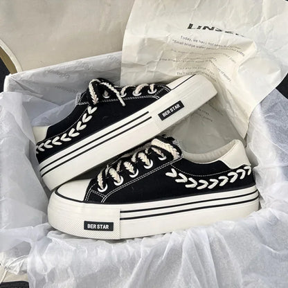Women's Platform Sneakers - Canvas Low-Top - Lace-Up Rope Laces - Rubber Toe Cap