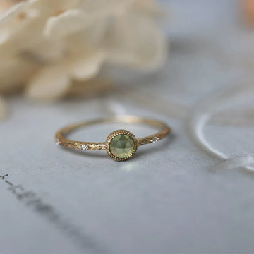 Adjustable green crystal ring