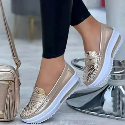 Women's breathable slip-on casual shoes with soft sole