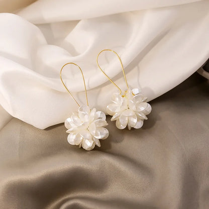 Vicky - long flower ball earrings