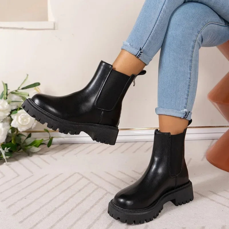Women's comfortable chelsea boots