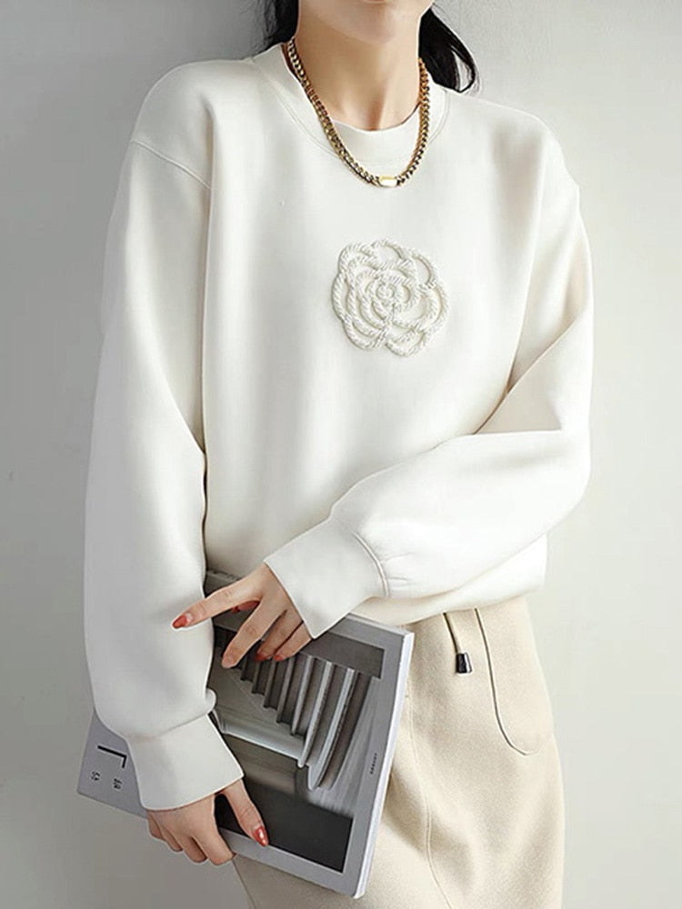 Women's loose round neck camellia sweatshirt