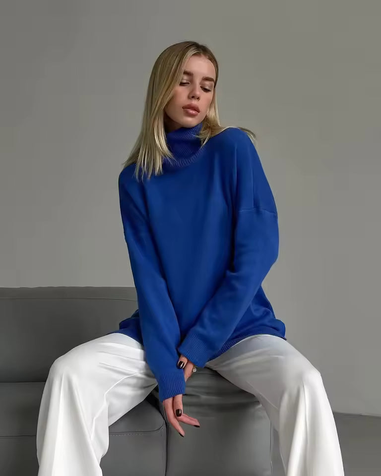 Women’s Turtleneck Sweater – Relaxed Fit – Fine Knit – Side Slit Hem – Long Sleeve