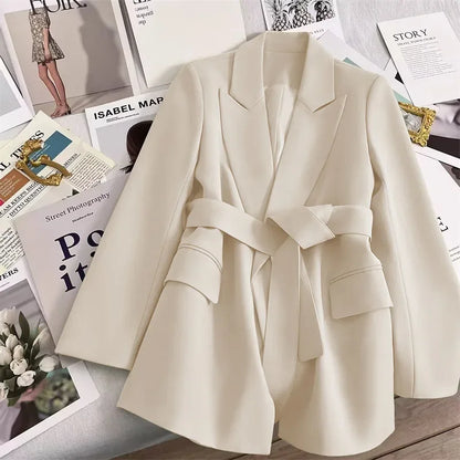 Women's chic belted blazer