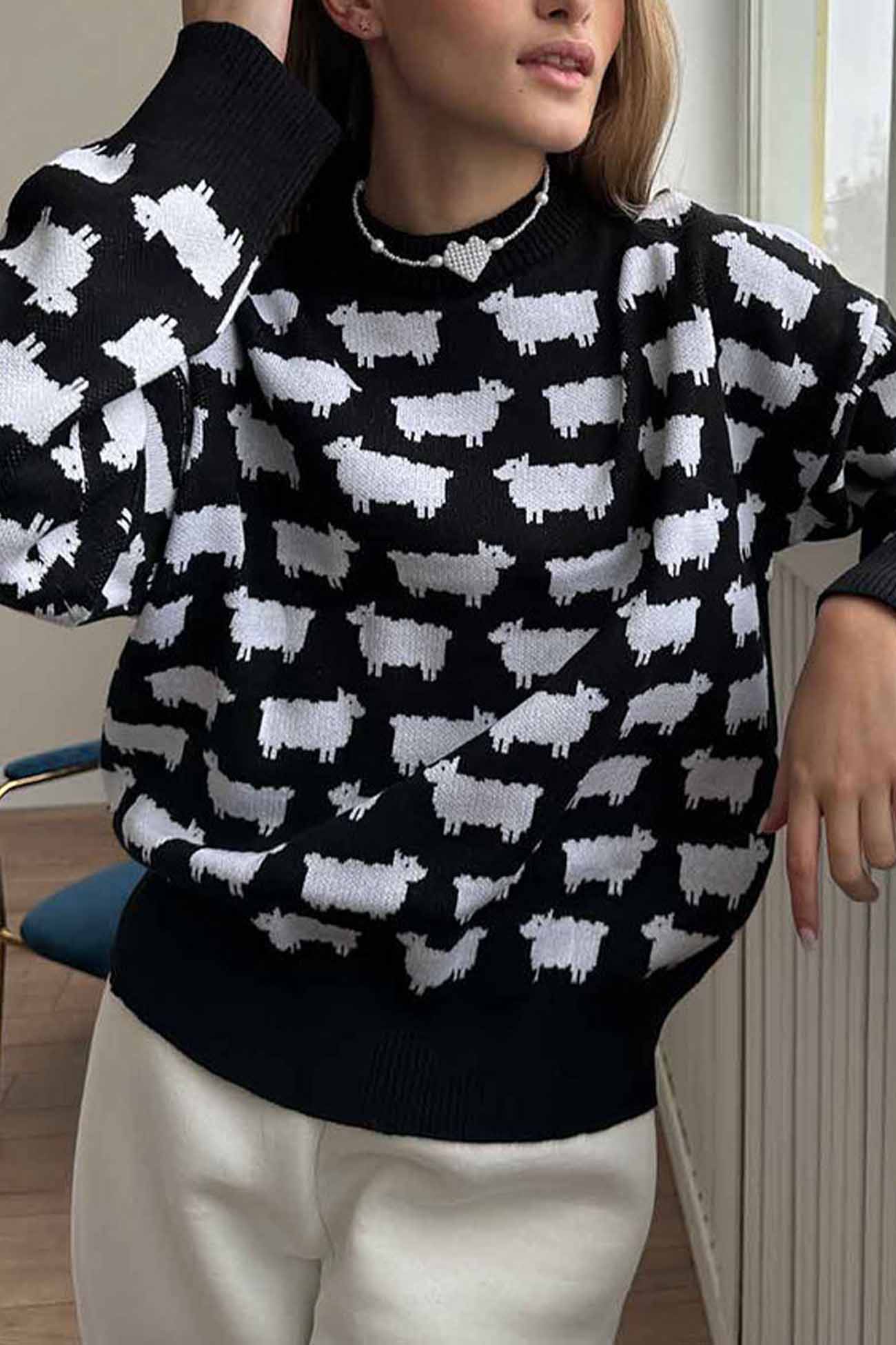 Women's sheep print crew neck long sleeve sweater