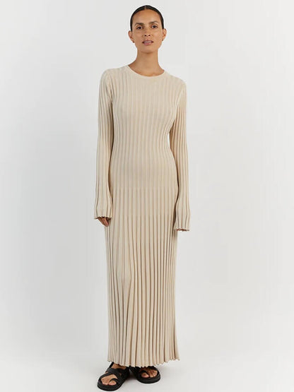 Women's Ribbed Knit Sweater - Fitted Stretch Fabric - Long Sleeve Round Neck