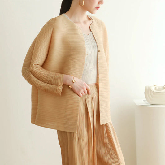 Fluffy Nine-Point Sleeve Slim Fit Cardigan