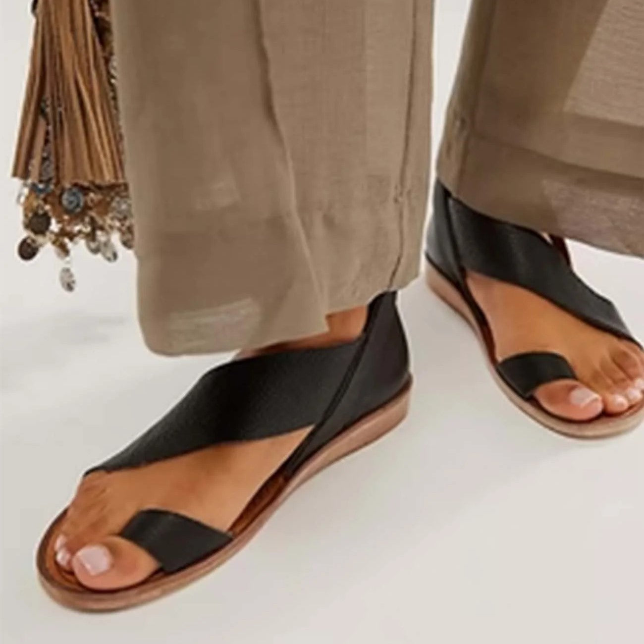 Women's Sandals - Leather Straps - Buckle Closure - Open Toe Comfortable Flat