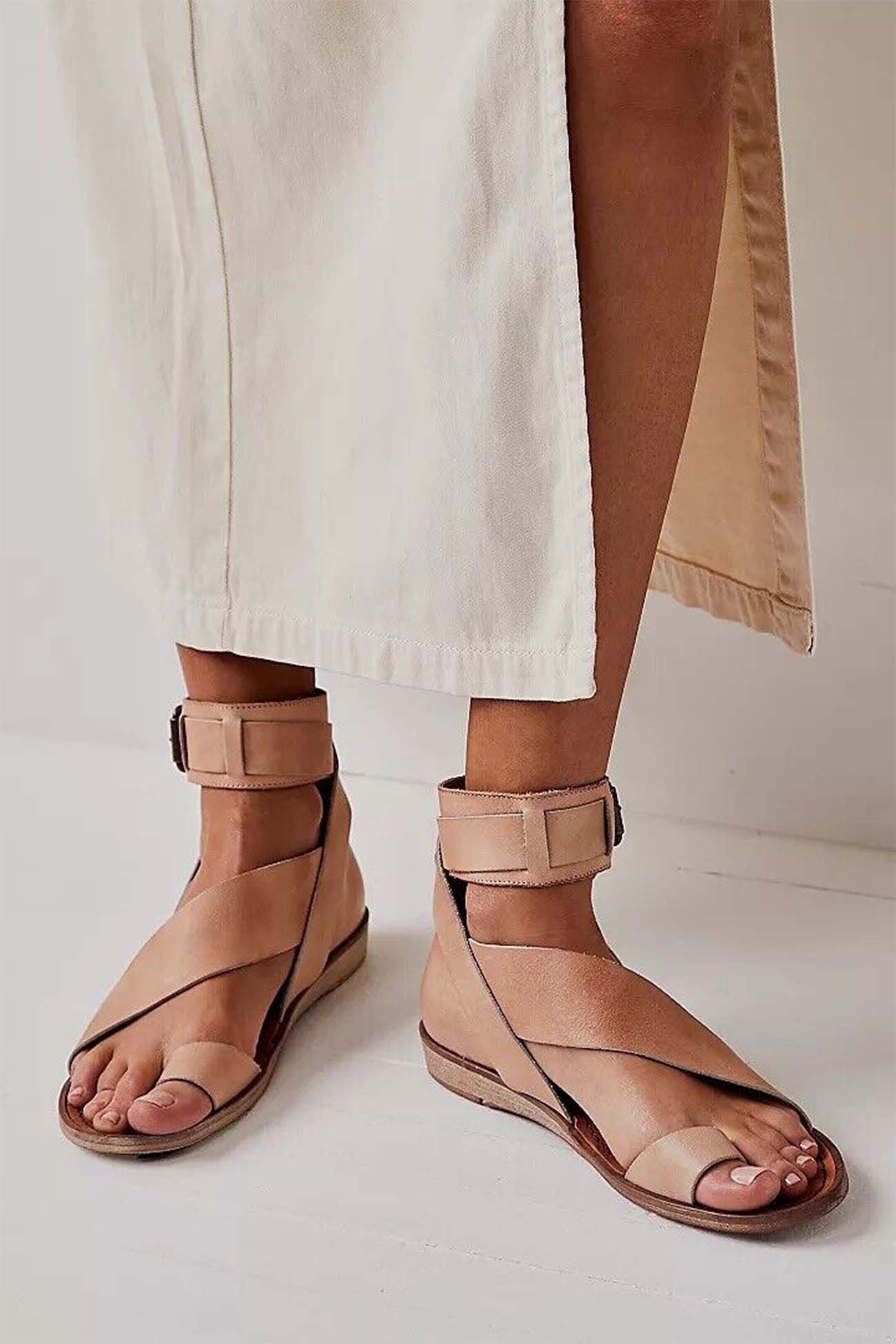 Women's Flat Sandals - Textured Leather - Crisscross Straps - Adjustable Ankle Strap