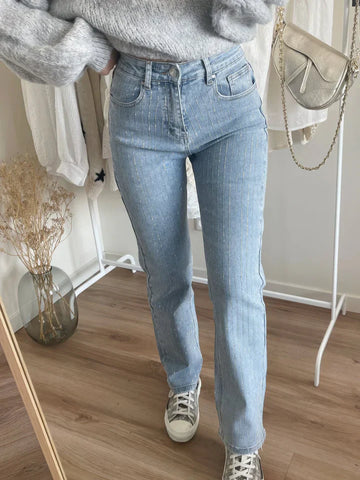 Women's high waisted jeans