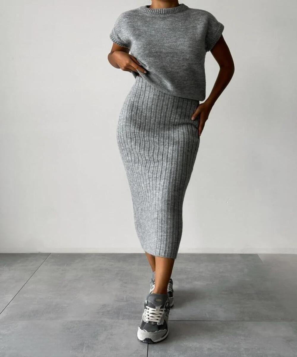Nthanda -  stylish ribbed sleeveless pullover and skirt set