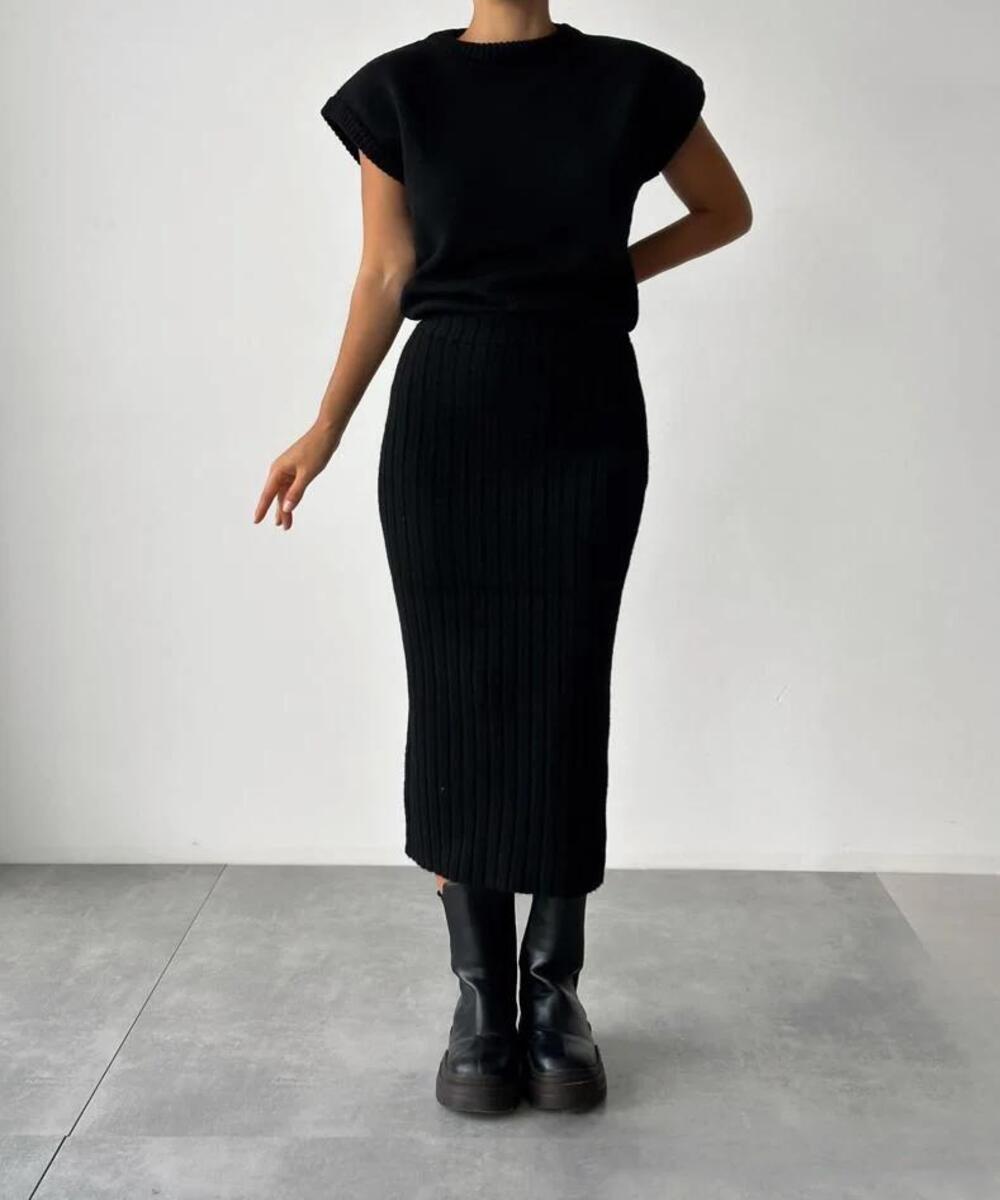 Nthanda -  stylish ribbed sleeveless pullover and skirt set