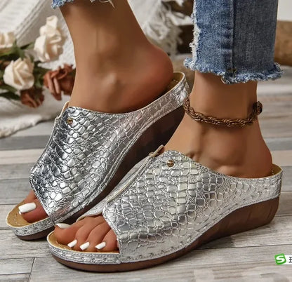 Women's Open-Toe Wedge Sandals - Croc Texture - Slip-On Comfort