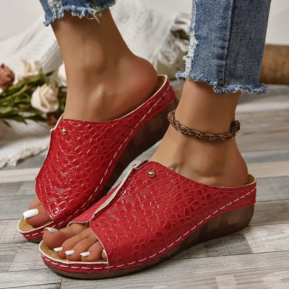 Women's Open-Toe Wedge Sandals - Croc Texture - Slip-On Comfort
