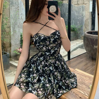 Women's Floral Print Dress - Sweetheart Neckline - Spaghetti Straps - Flared Skirt