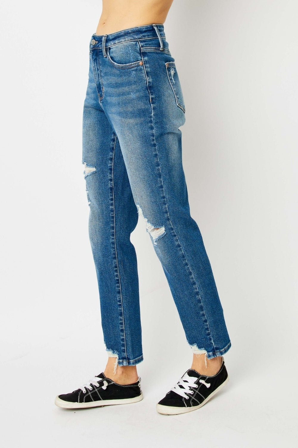 Taleisha - distressed boyfriend fit jeans