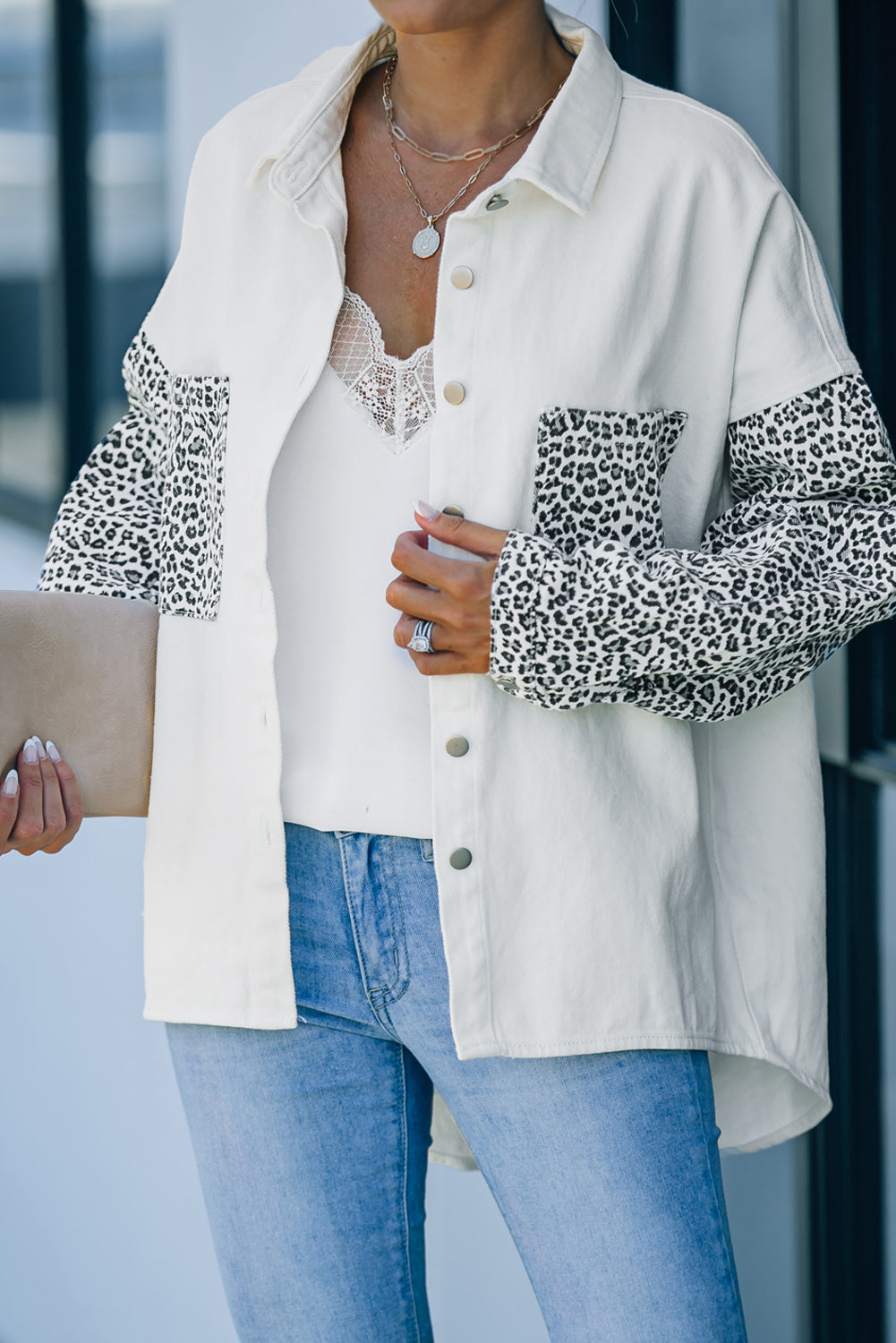 Women’s Shacket Jacket – Relaxed Fit – Leopard Print Detail – Button-Up Casual Layer