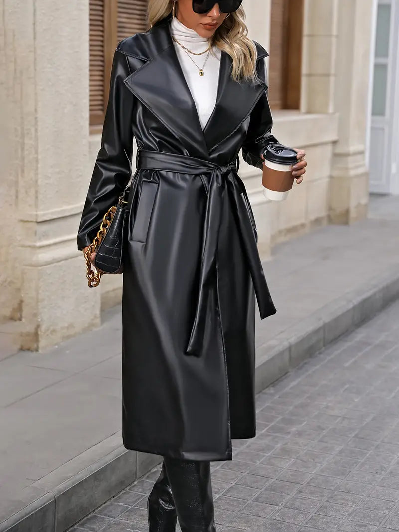 Women's overcoat with classic lapels
