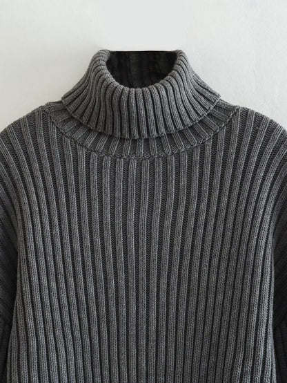Women's elegant cropped turtleneck sweater