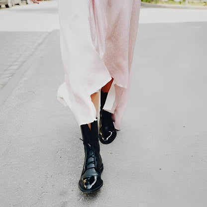 Women's classic versatile boots