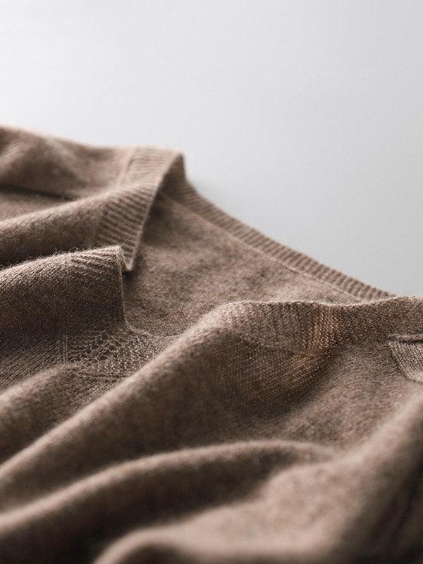 Women's v-neck five-point sleeves sweater