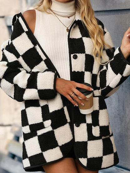 Women's plaid button placket short coat with pockets