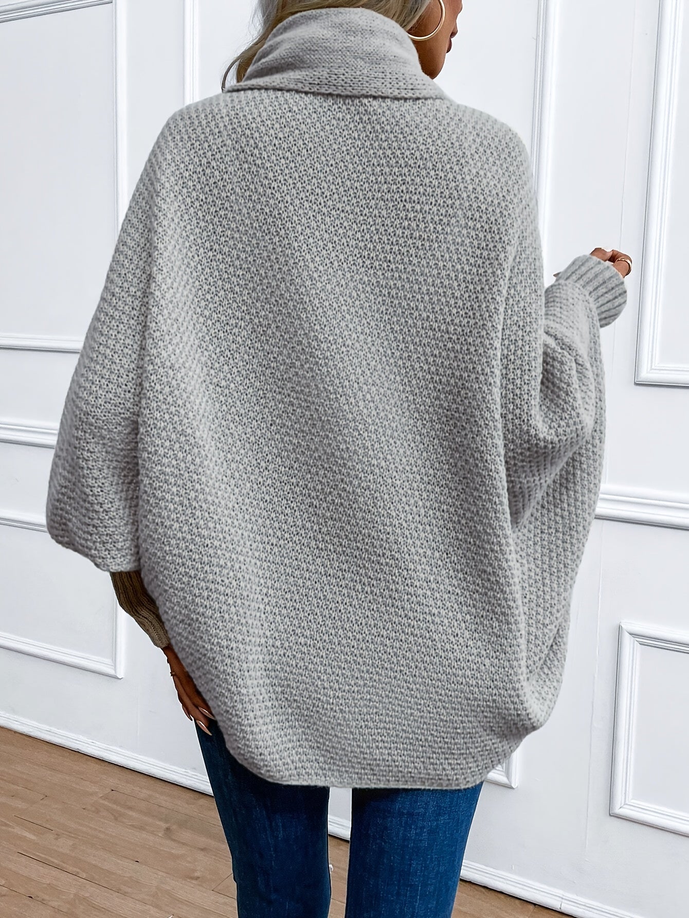 Solid color batwing sleeve knitted sweater for women